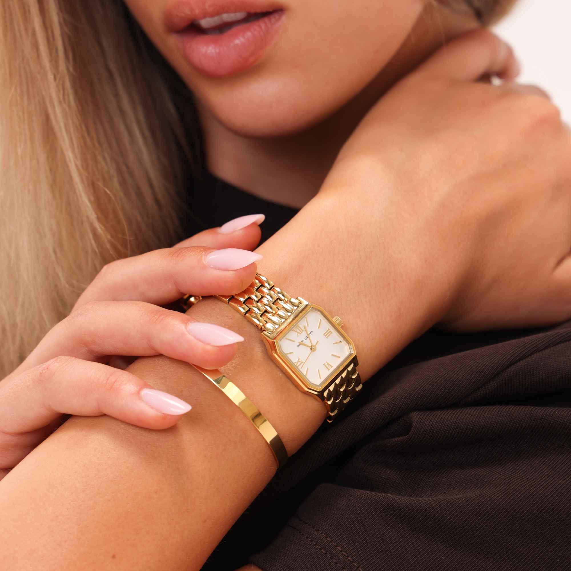 Royale Metal Watch by Isabel Carter in Gold
