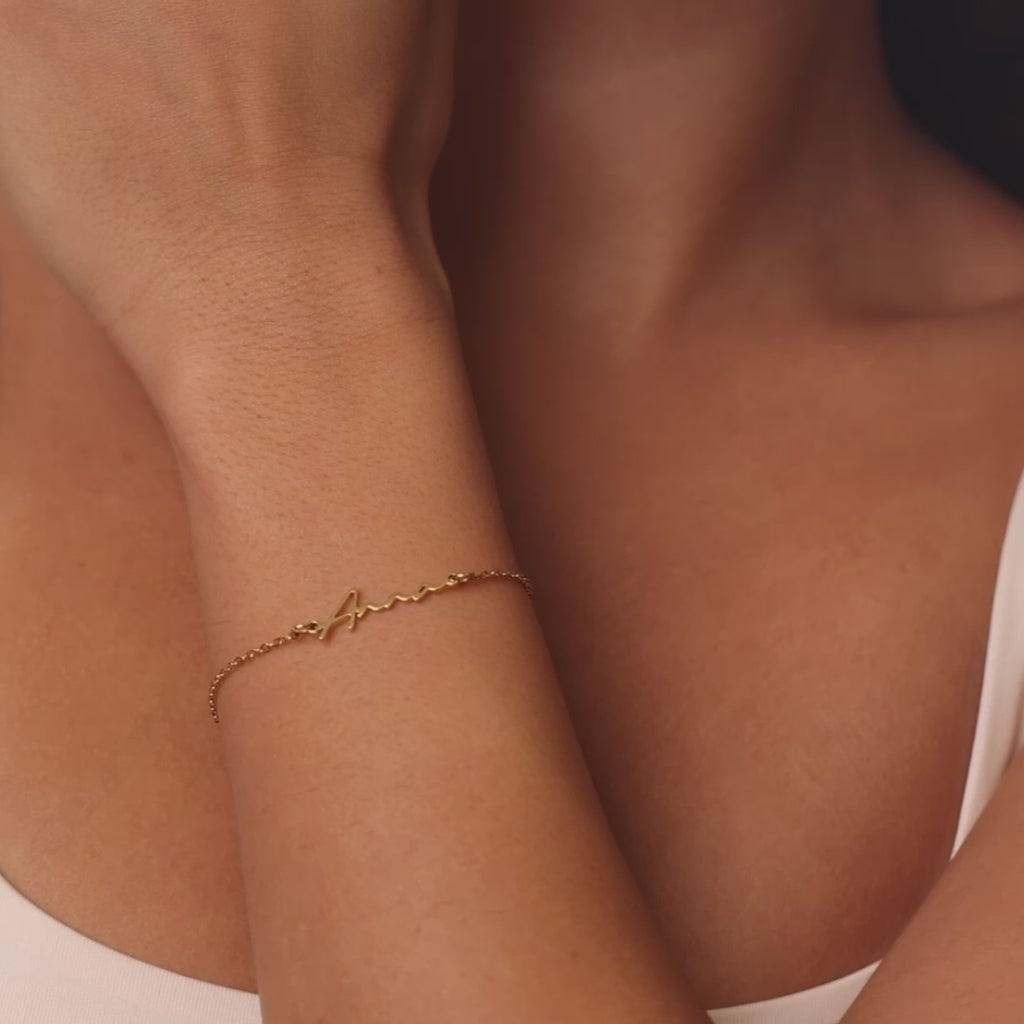 personalised womens jewellery in gold on model 