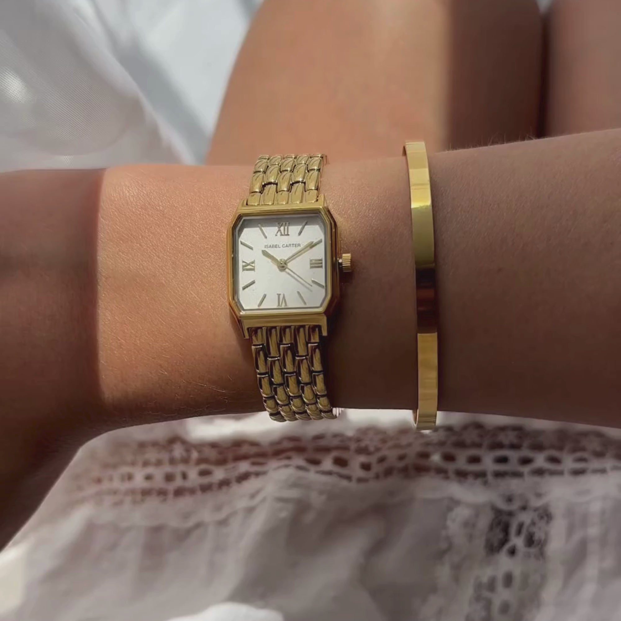Royale Metal Watch by Isabel Carter in Gold