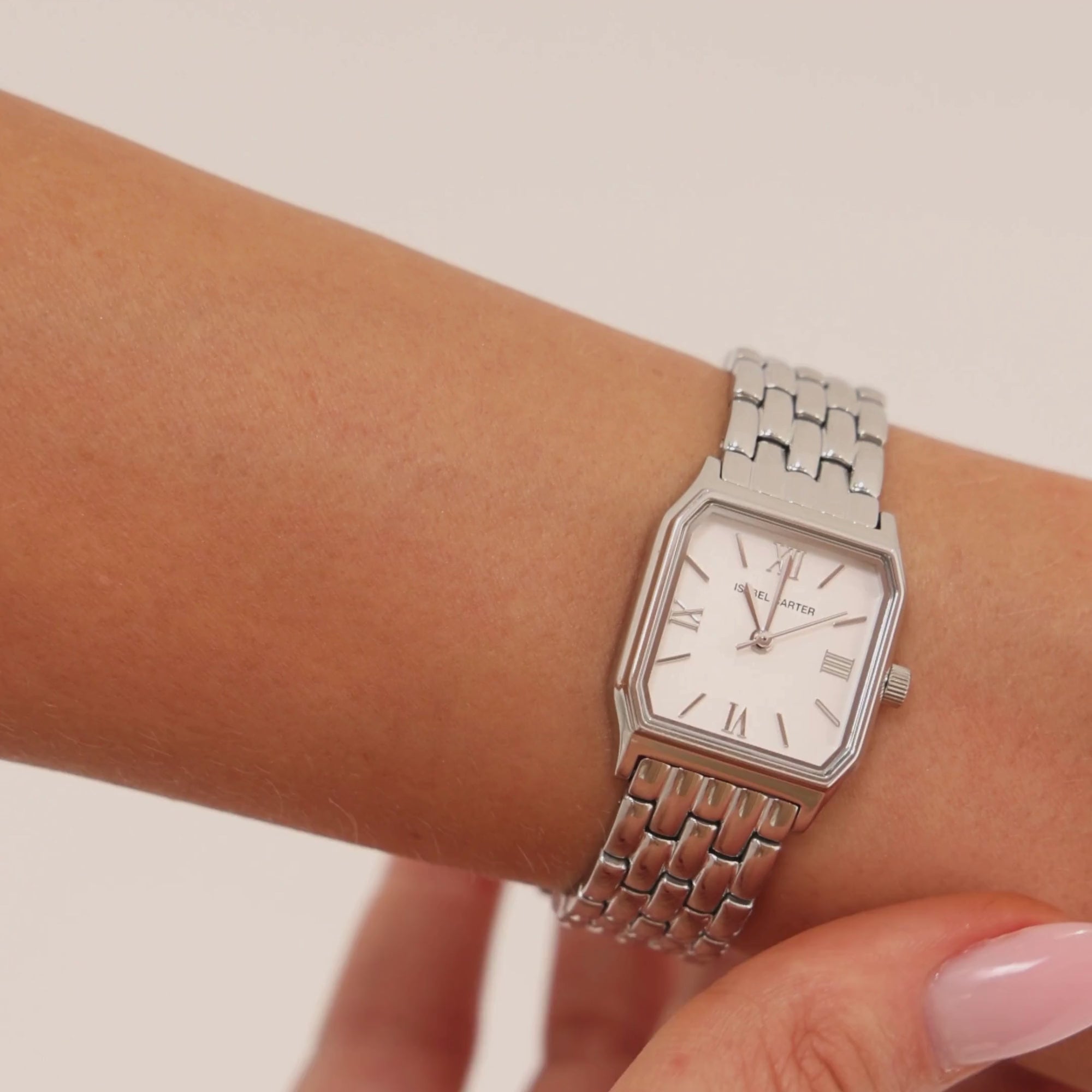 Royale Metal Watch by Isabel Carter in Silver