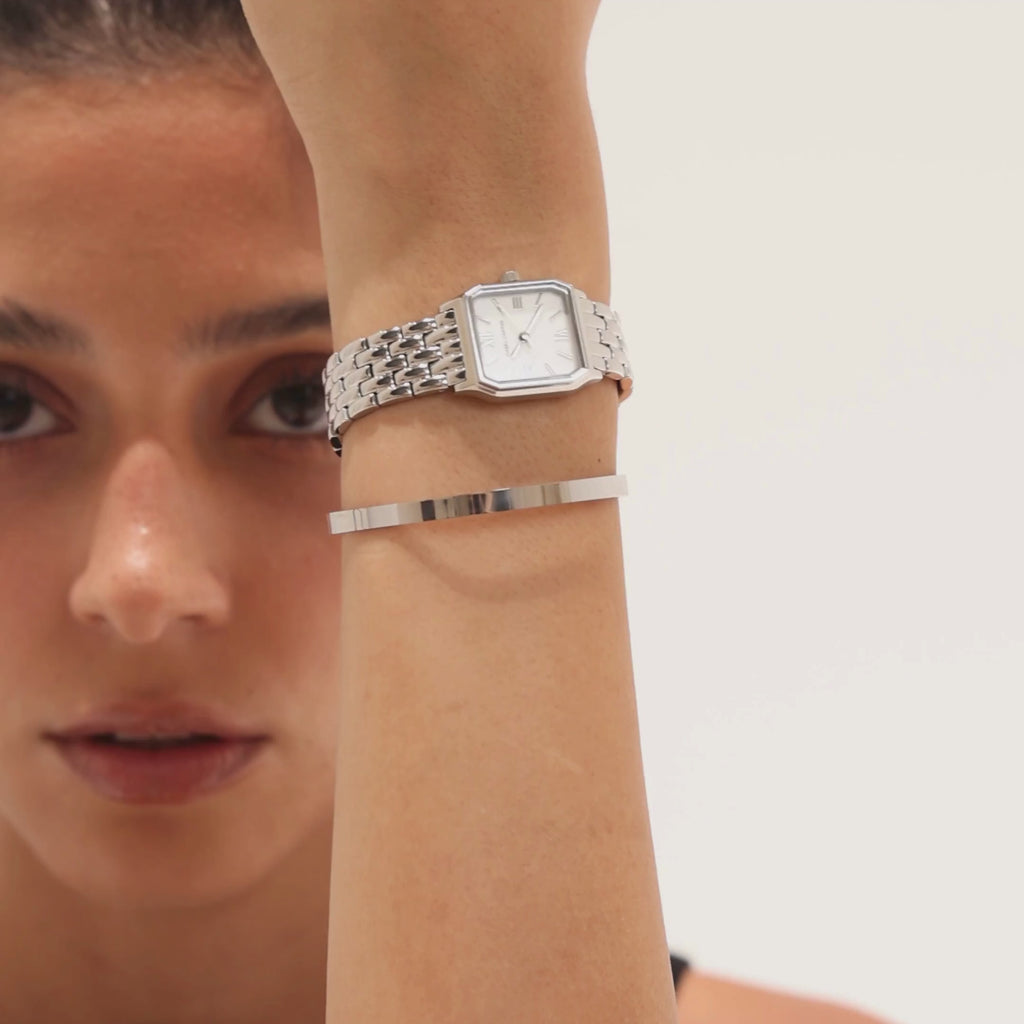 Royale Metal Watch by Isabel Carter in Silver